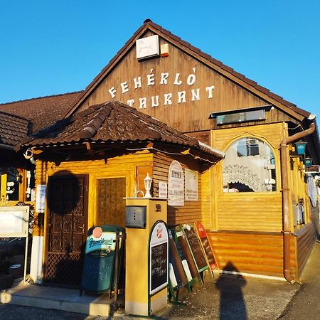 Feherlo Vendeghaz & Restaurant Bük Buitenkant foto