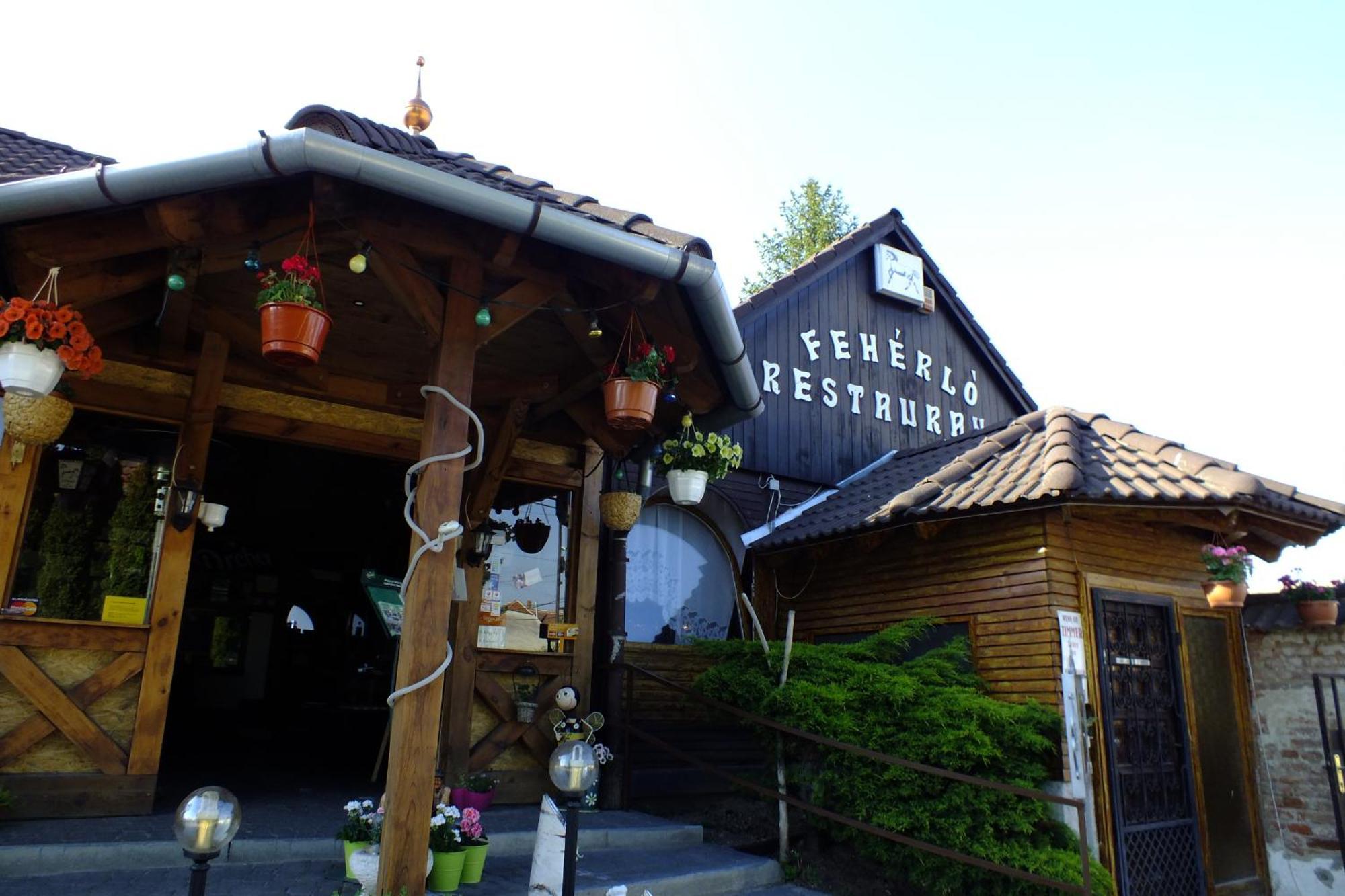 Feherlo Vendeghaz & Restaurant Bük Buitenkant foto