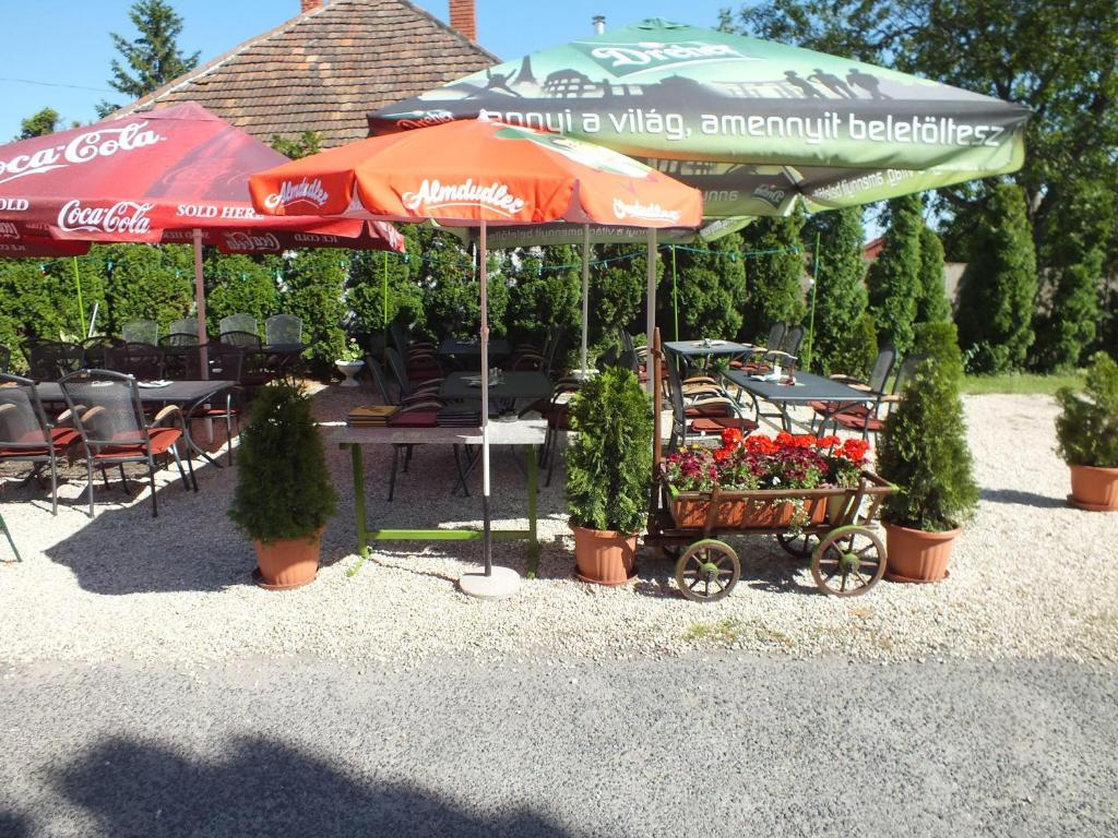 Feherlo Vendeghaz & Restaurant Bük Buitenkant foto