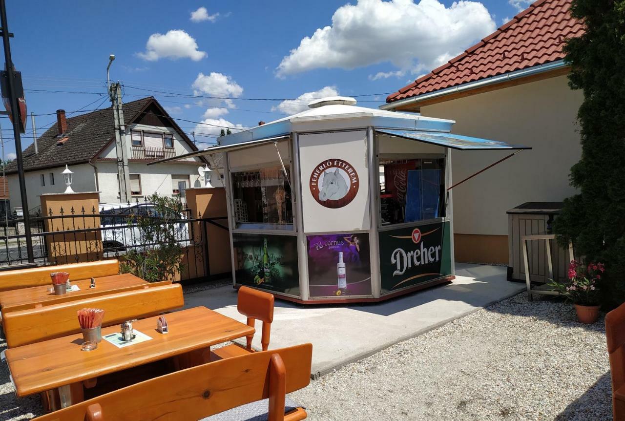 Feherlo Vendeghaz & Restaurant Bük Buitenkant foto